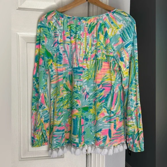 EUC Lilly Pulitzer Linzy Top In Multi Sea Salt And Sun Sz Small with Tassels - Picture 9 of 9